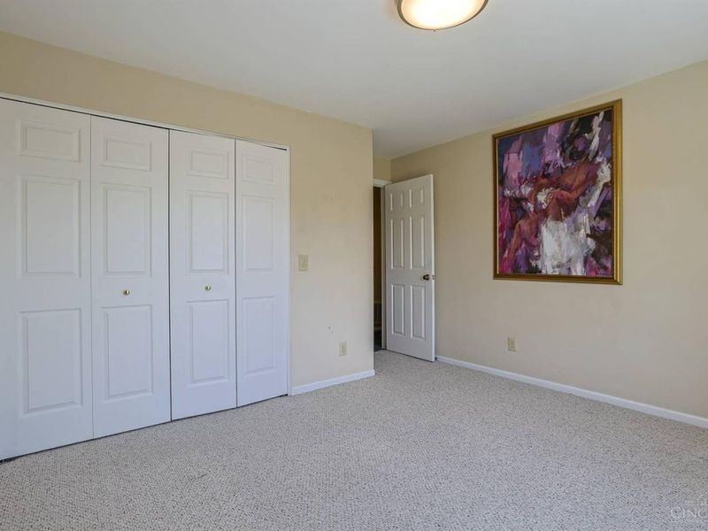 5199 Scarsdale Cove, Green Township, OH 45248 Photo 22