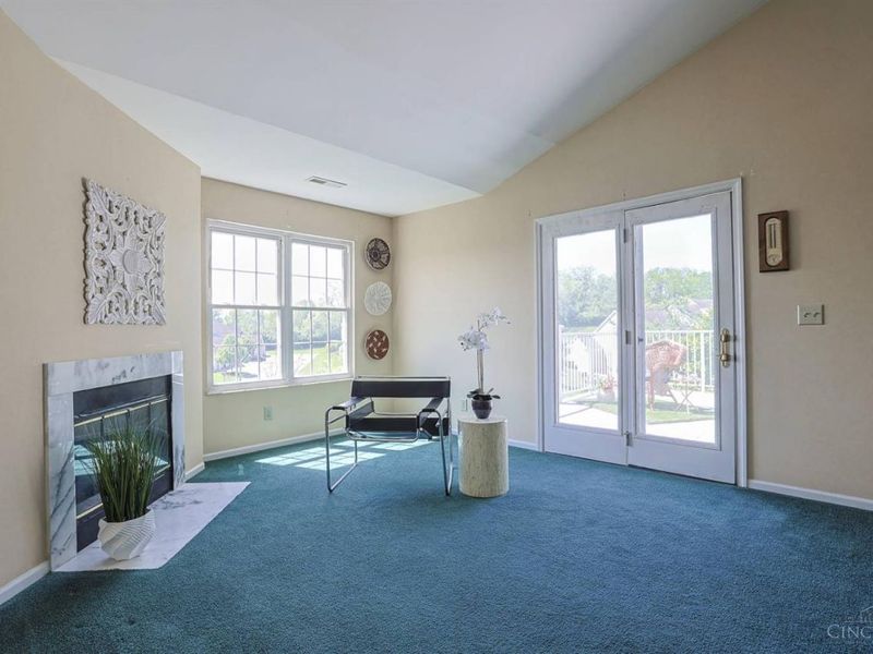 5199 Scarsdale Cove, Green Township, OH 45248 Photo 7