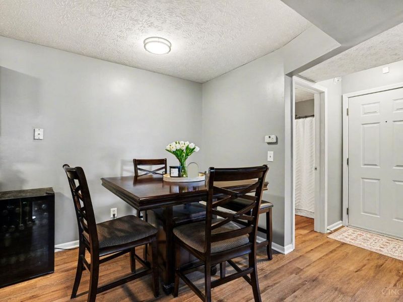 3318 Emerald Lakes Drive, Unit 1A, Green Township, OH 45211 Photo 5