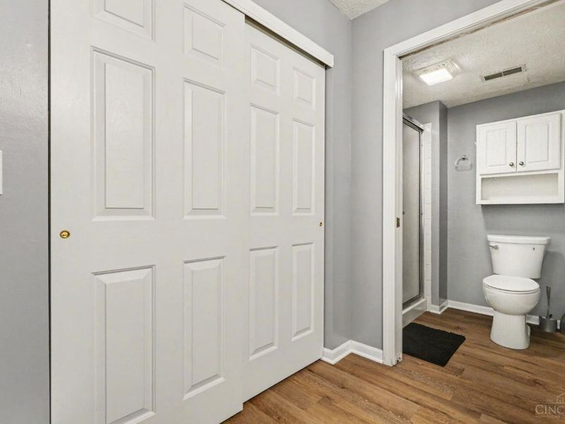 3318 Emerald Lakes Drive, Unit 1A, Green Township, OH 45211 Photo 9