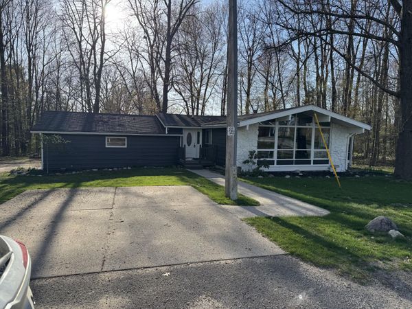 7635 Eighth Street, Stanwood, MI 49346