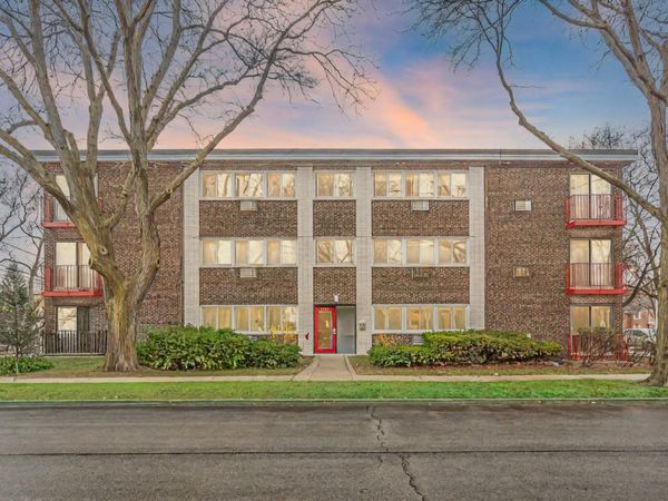 Unit 3D, Skokie, IL 60077