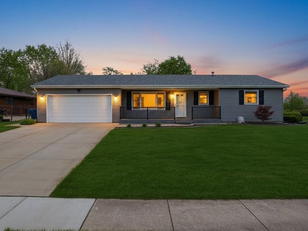 1034 S Cooper Street , New Lenox, IL 60451