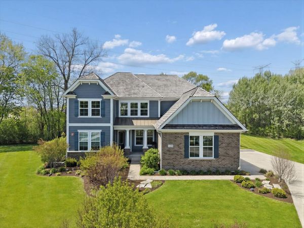 1329 Blackberry Court, Libertyville, IL 60048