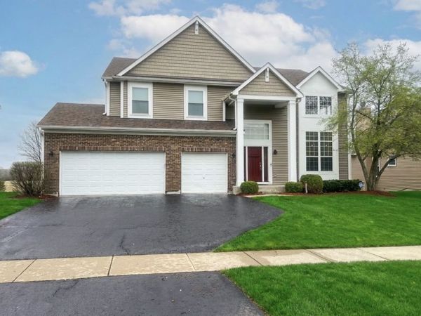 Lindenhurst, IL 60046