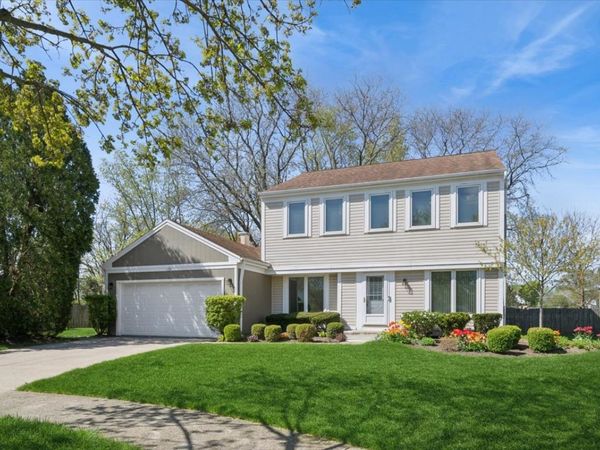 1124 Brandywyn Court, Buffalo Grove, IL 60089