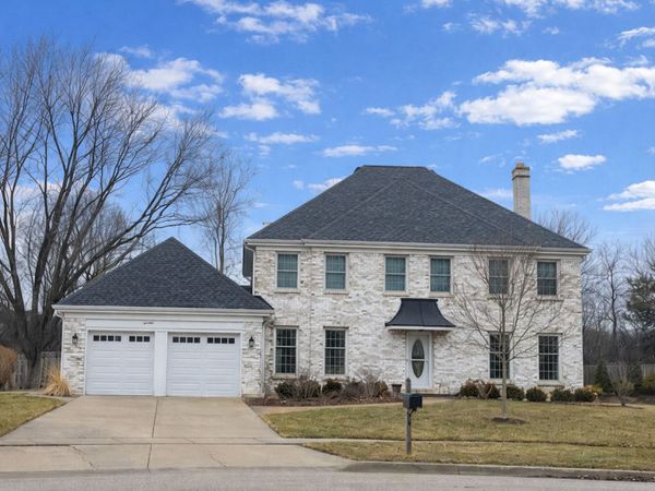 Libertyville, IL 60048