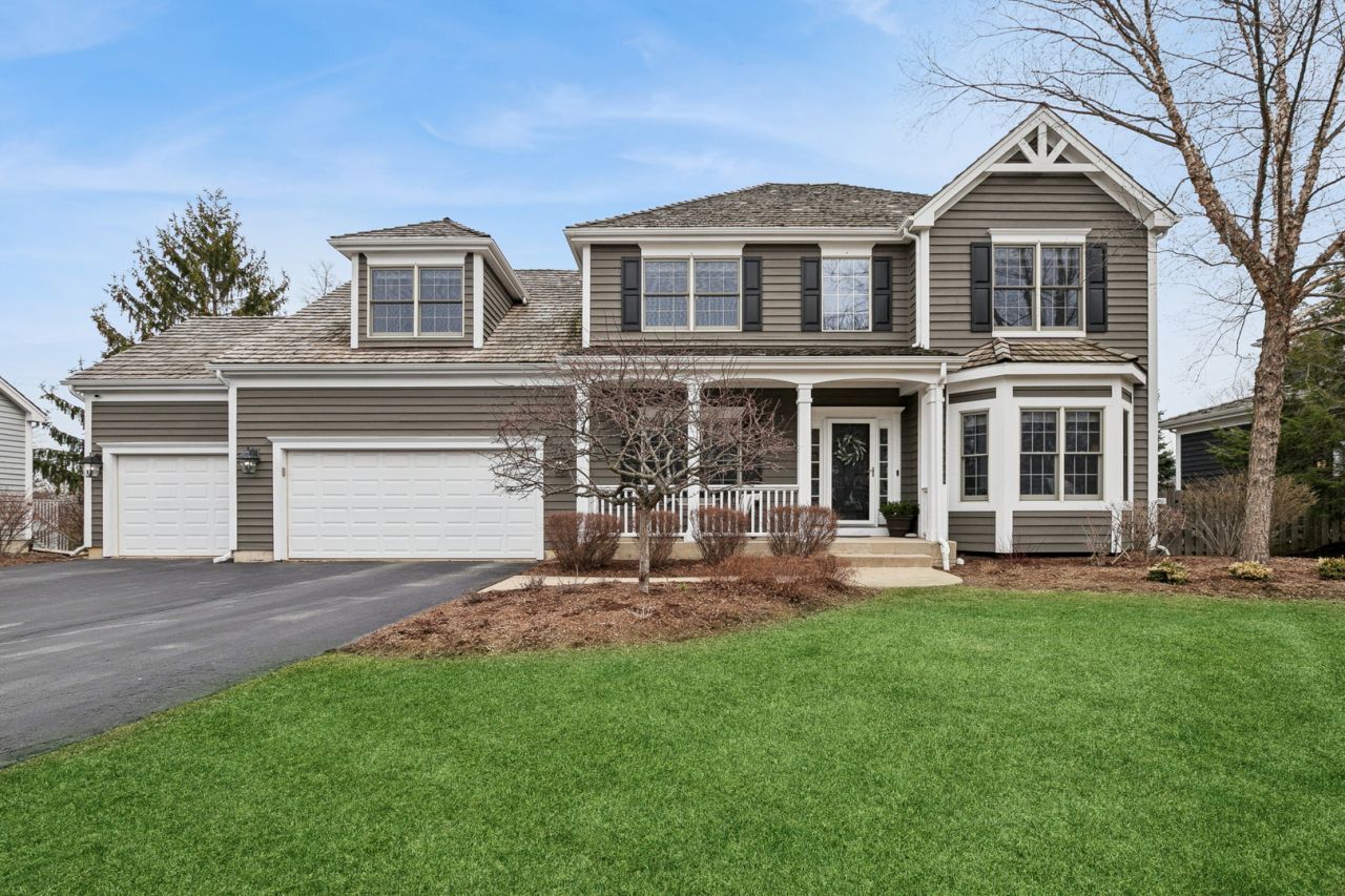 Lindenhurst, IL 60046