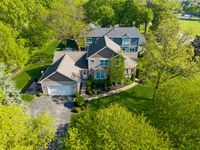 664 COUNTRY CLUB Road, Crystal Lake, IL 60014 primary photo