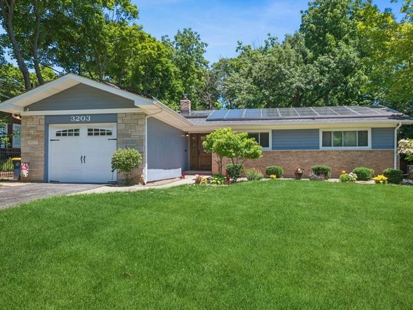 3203 Dato Avenue, Highland Park, IL 60035