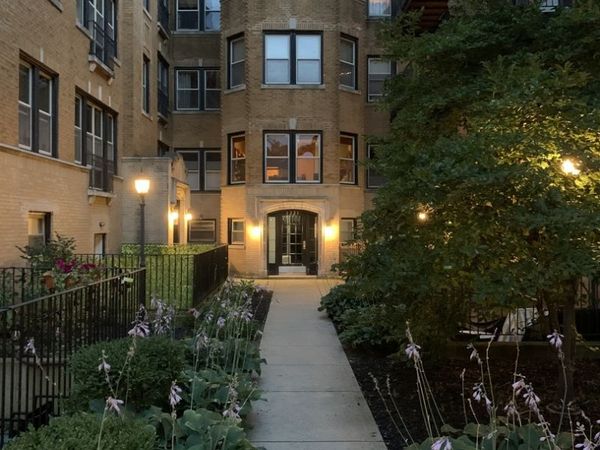 1223 W Greenleaf Avenue, Unit 1N, Chicago, IL 60626