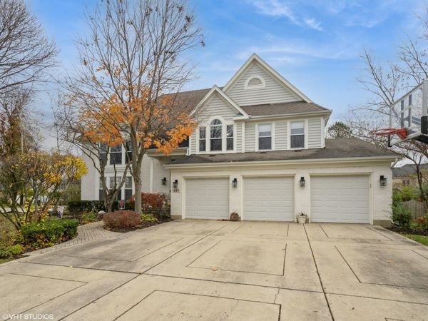 445 Blue Ash Drive, Buffalo Grove, IL 60089