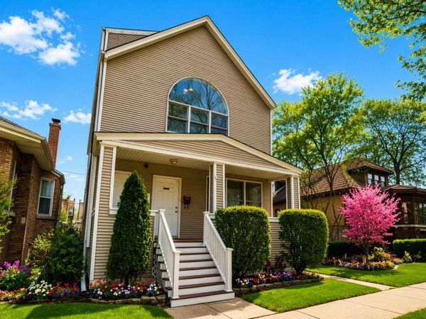 5707 N Rockwell Street, Chicago, IL 60659