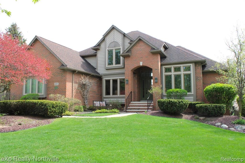47671 Stratford Drive, Canton, MI 48187 Main Photo