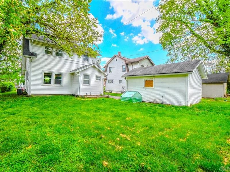 427 Sandalwood Drive, Dayton, OH 45405 Photo 33