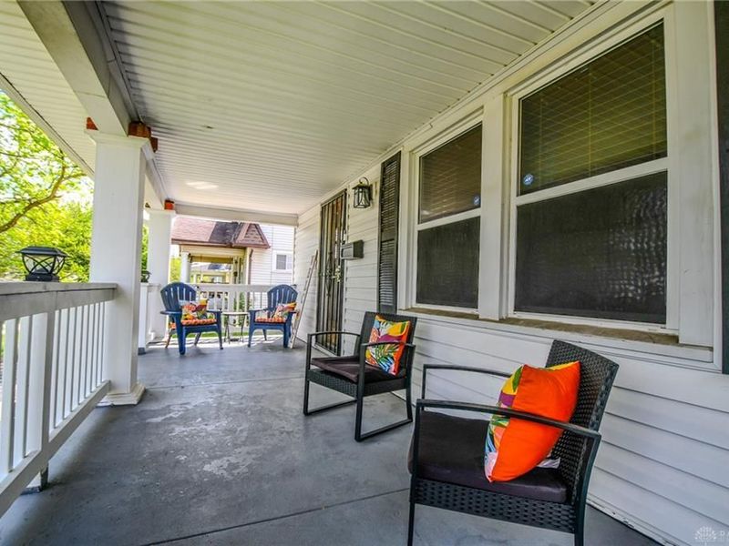 427 Sandalwood Drive, Dayton, OH 45405 Photo 8