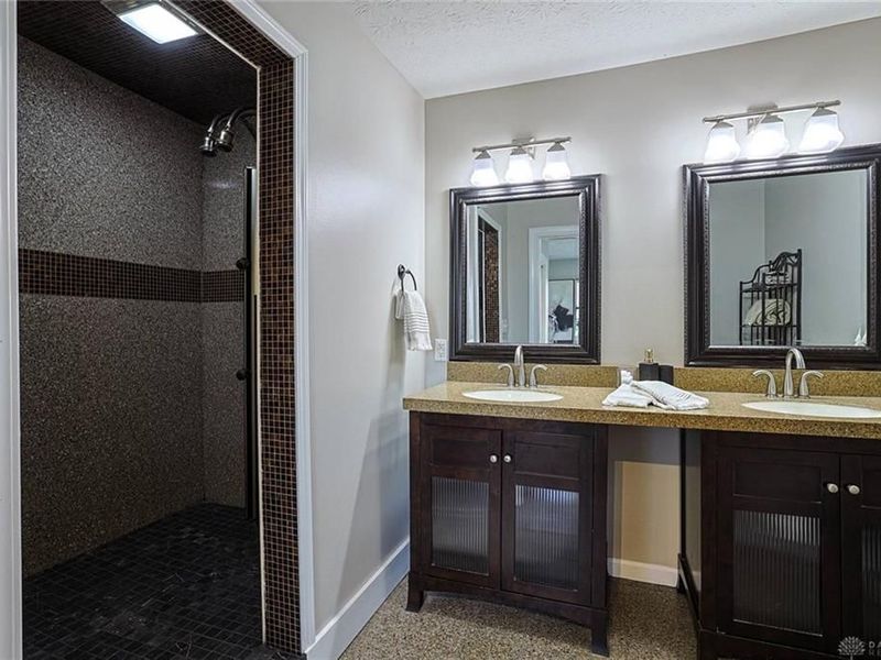 3071 E Spring Valley Paintersville Road, Caesarcreek Township, OH 45385 Photo 30