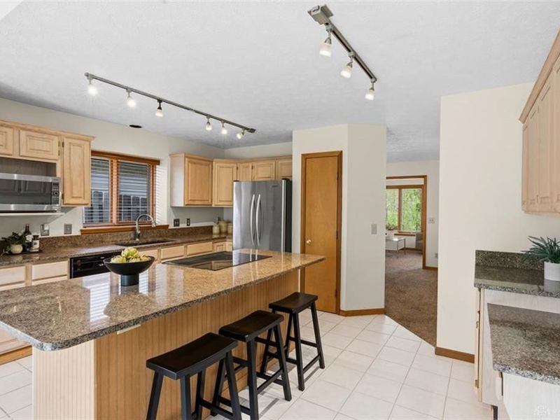 923 Wind Forest Drive, Springboro, OH 45066 Photo 17