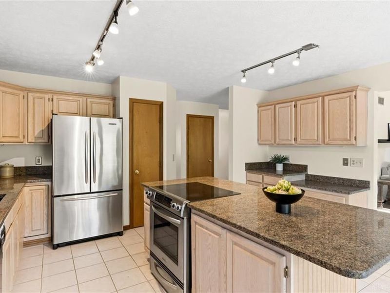 923 Wind Forest Drive, Springboro, OH 45066 Photo 18