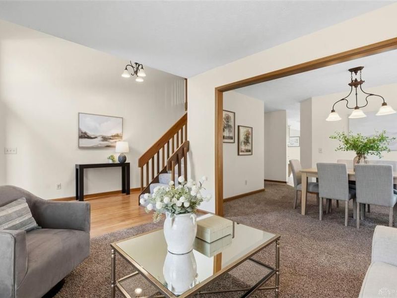 923 Wind Forest Drive, Springboro, OH 45066 Photo 4