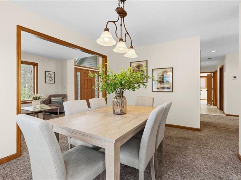 923 Wind Forest Drive, Springboro, OH 45066 Photo 8