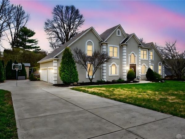 454 Claxton Glen Court, Washington TWP, OH 45429