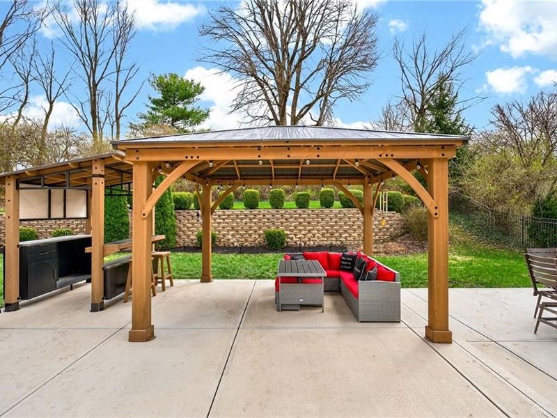 454 Claxton Glen Court, Washington Township, OH 45429 Photo 11