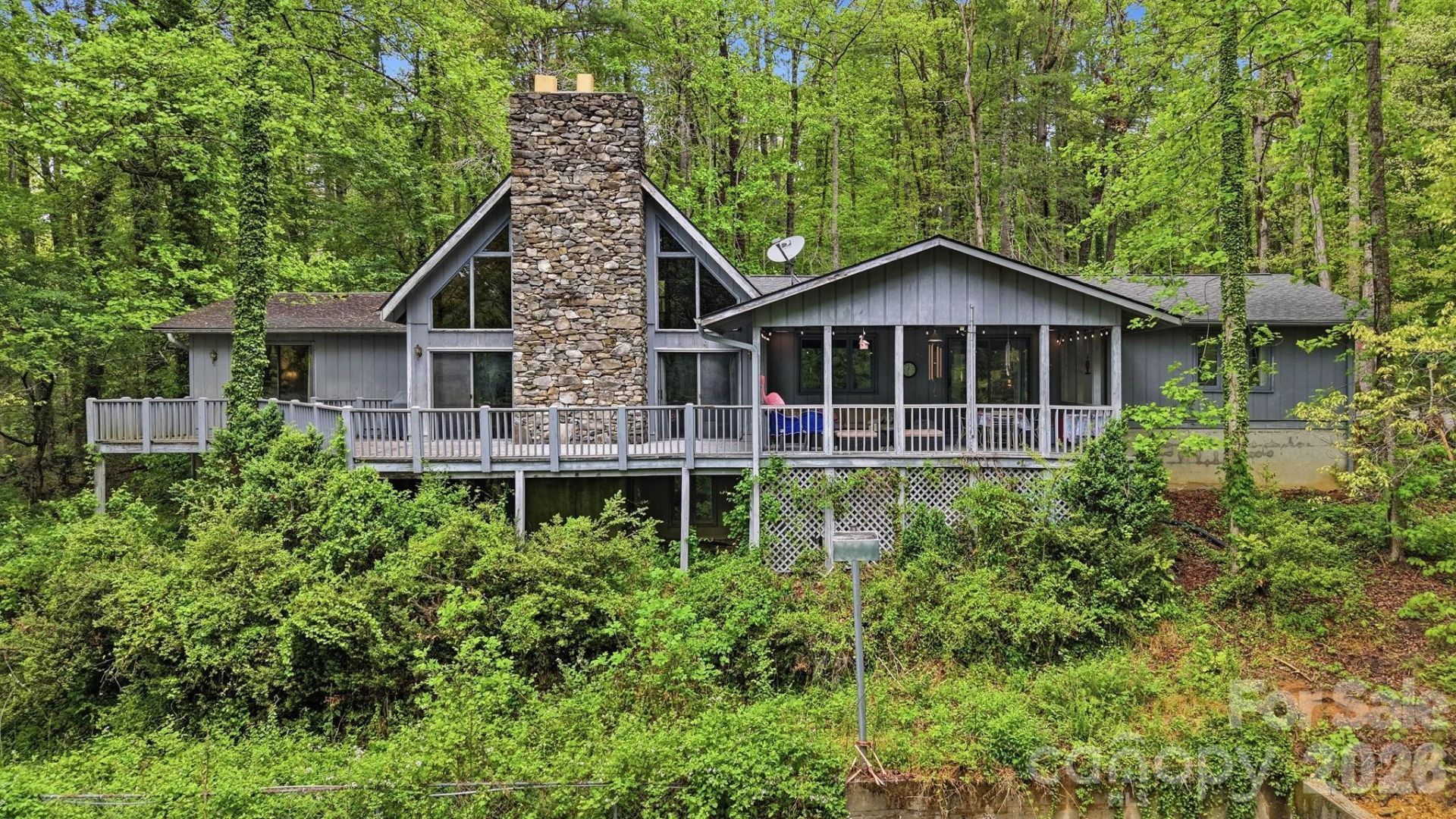 260 Tranquility Place, Hendersonville, NC 28739 Main Photo