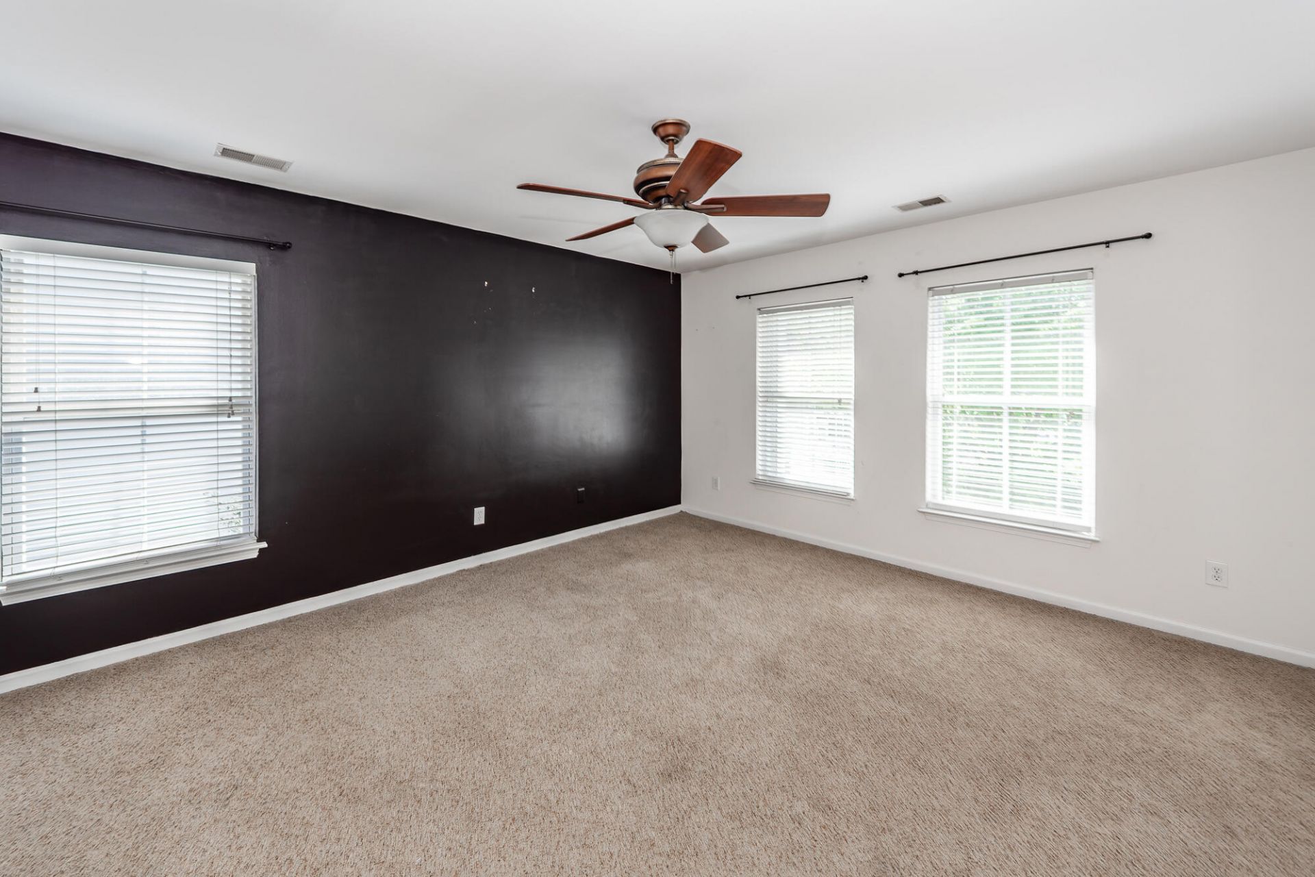 107 Cordoba Court Photo 30