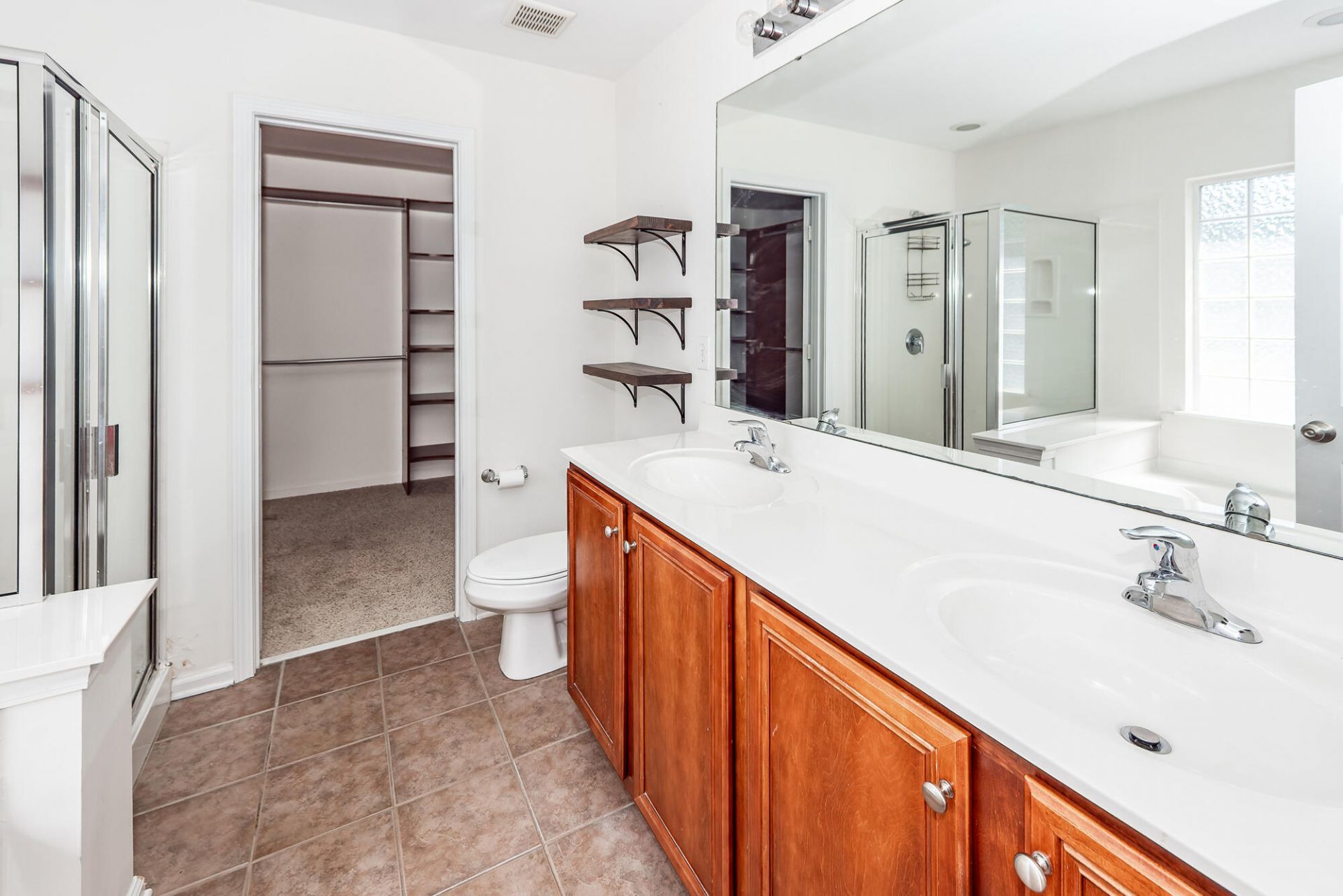 107 Cordoba Court Photo 37