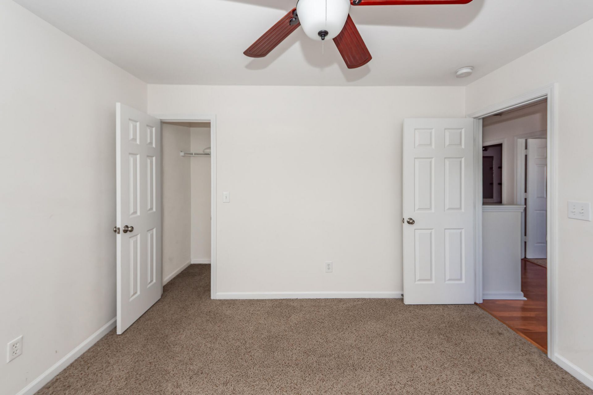 107 Cordoba Court Photo 39