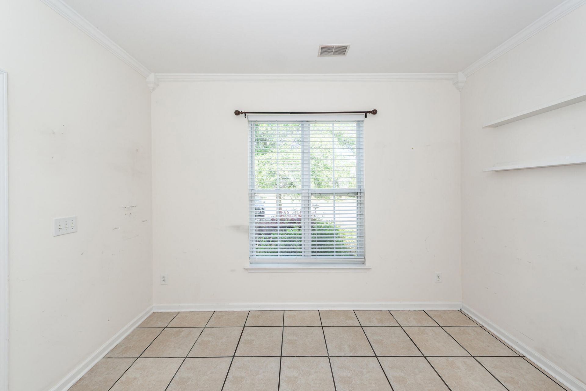 107 Cordoba Court Photo 6