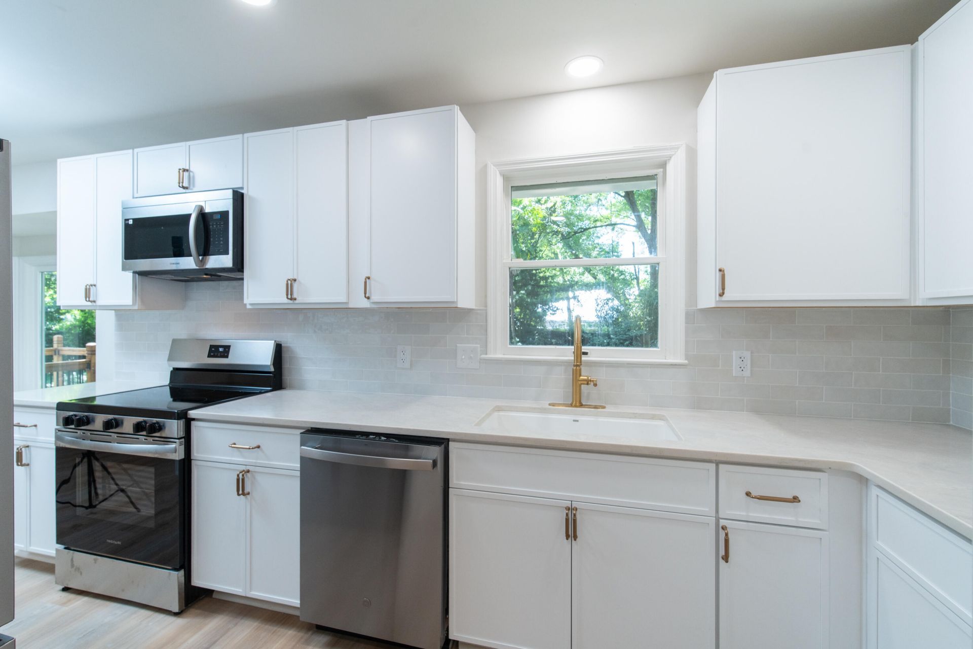 773 Harbor View Road Photo 14