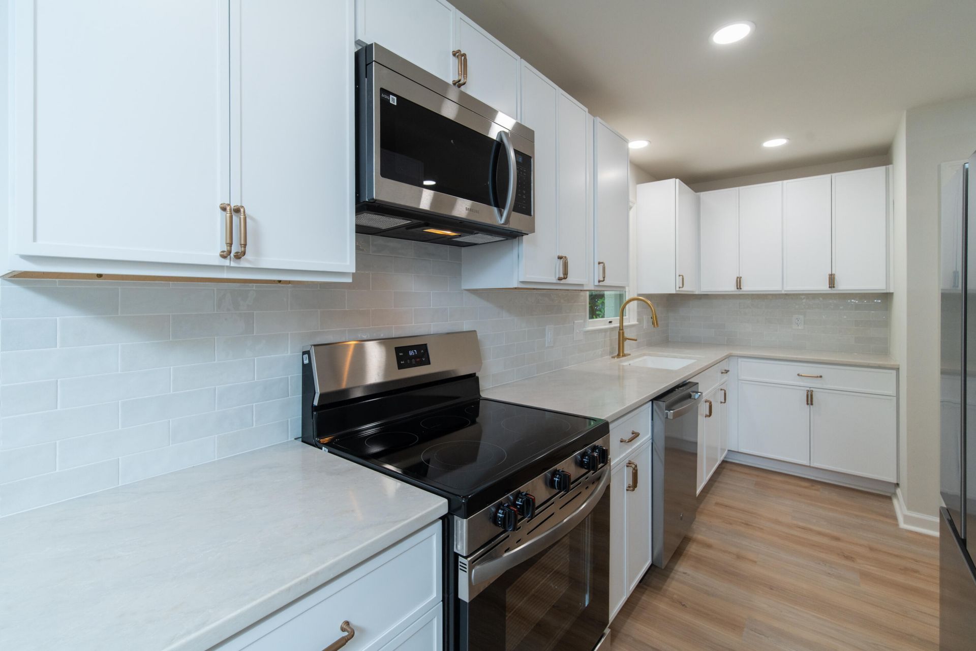 773 Harbor View Road Photo 15