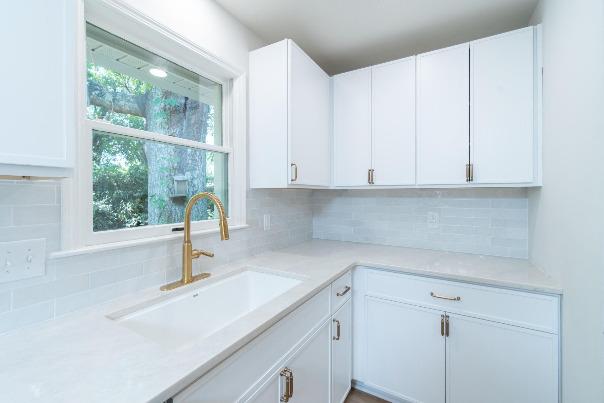 773 Harbor View Road Photo 17