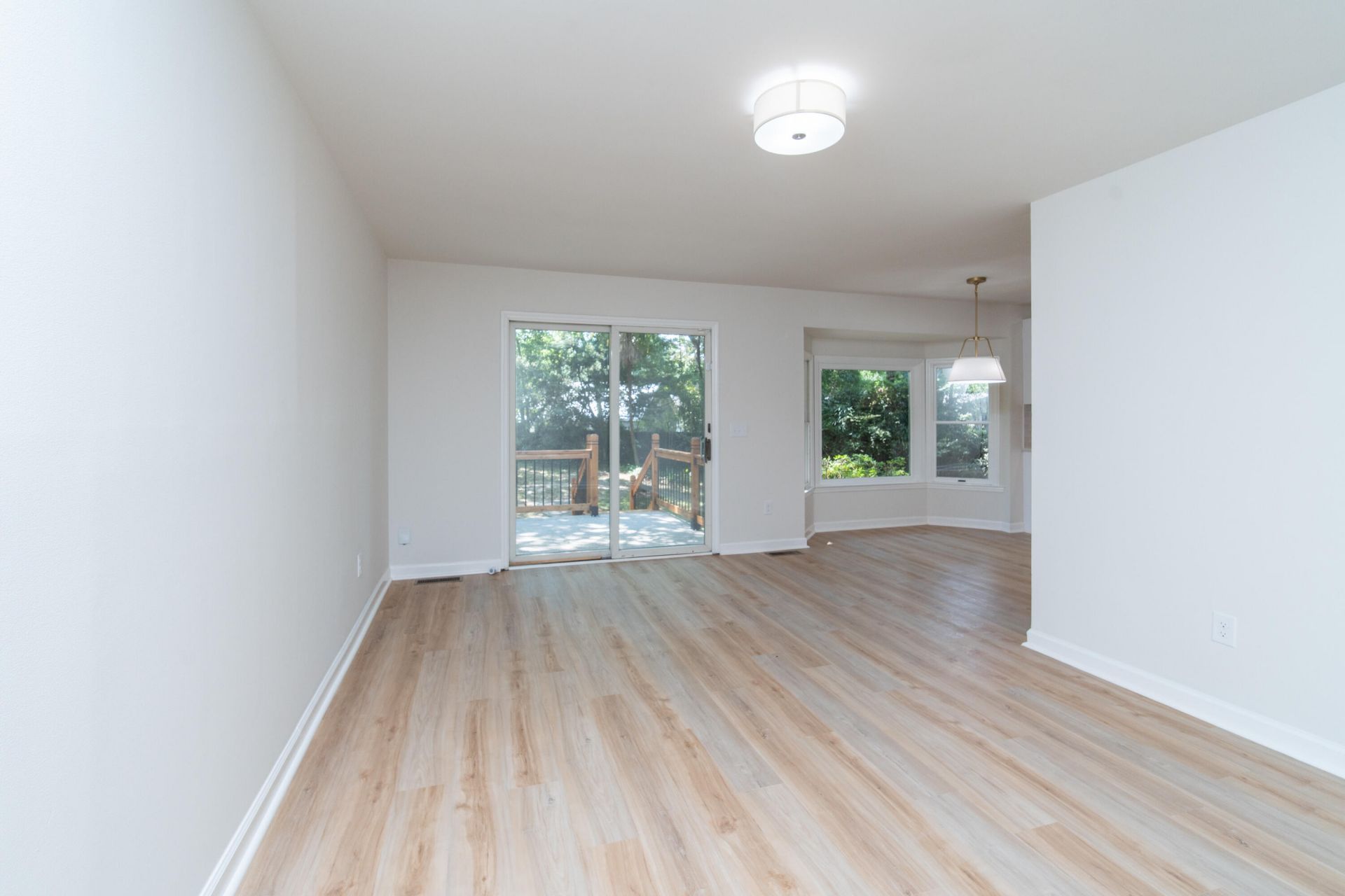 773 Harbor View Road Photo 22