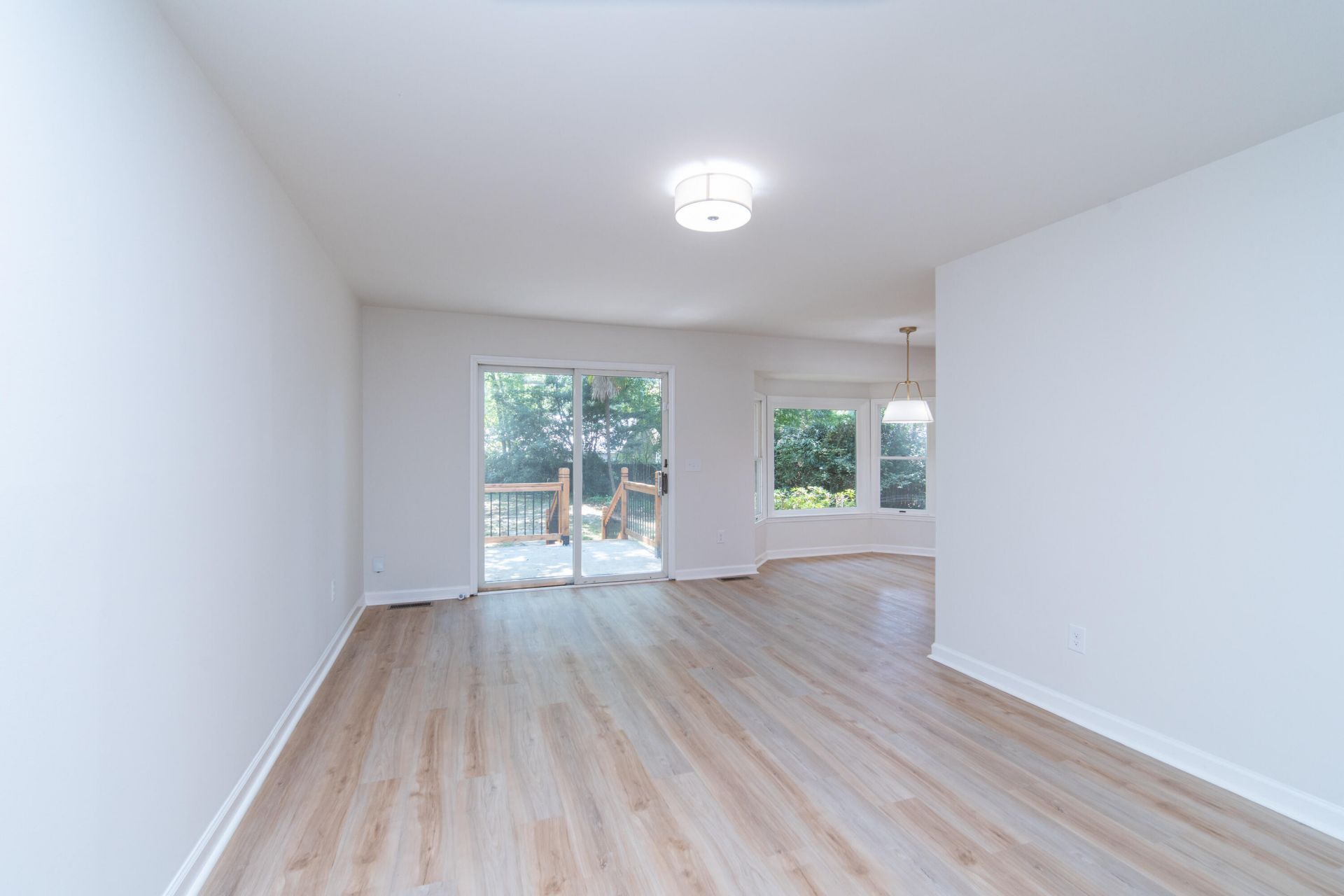 773 Harbor View Road Photo 23