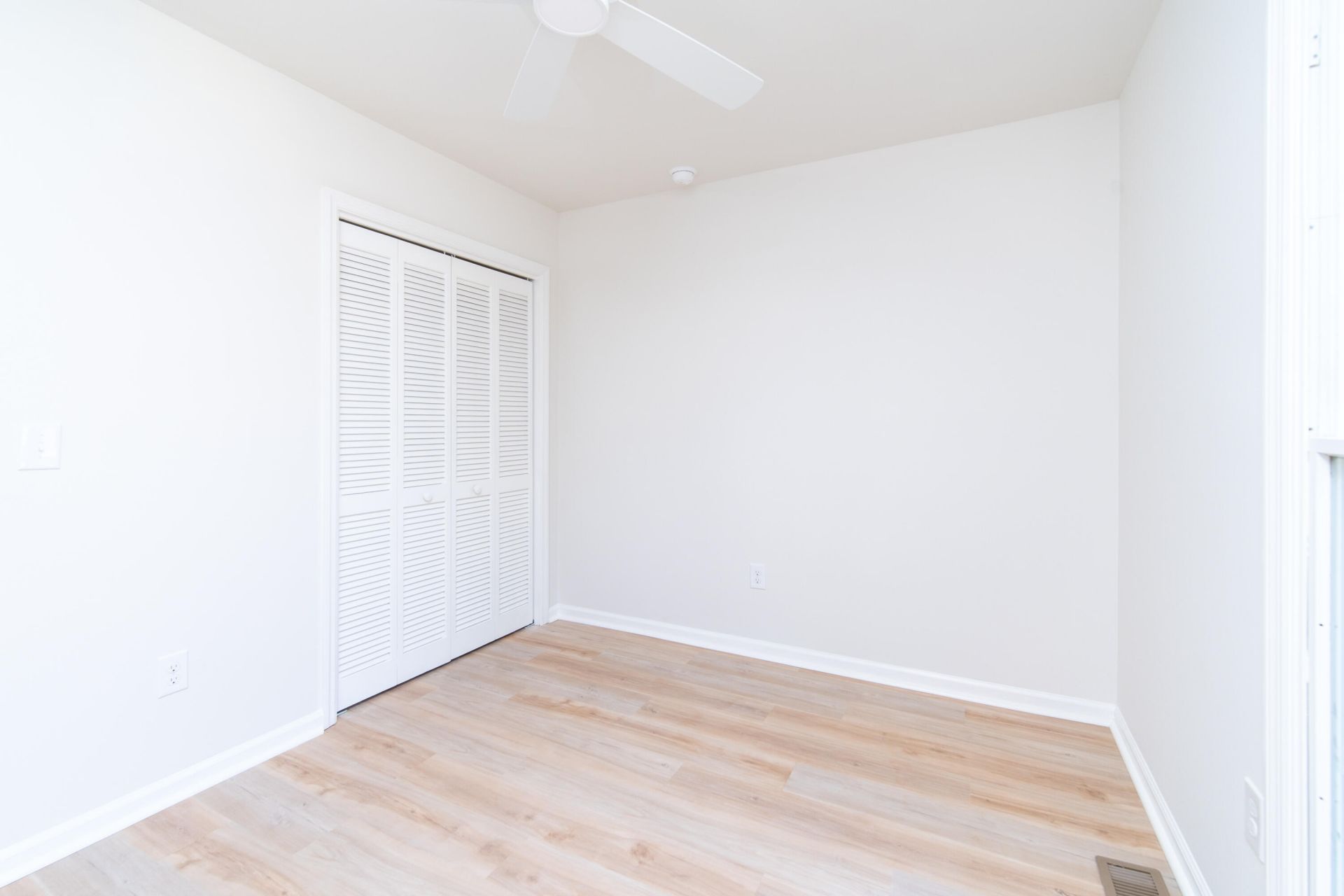 773 Harbor View Road Photo 41