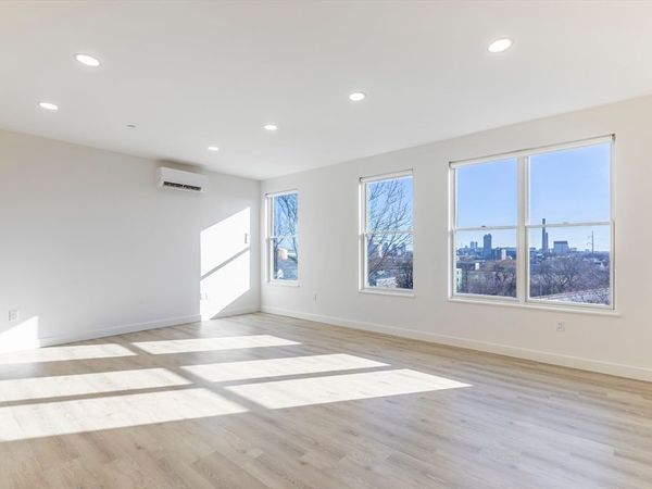 319 Broadway, Unit 504, Everett, MA 02149