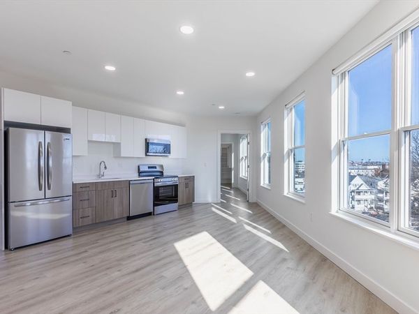 319 Broadway, Unit 505, Everett, MA 02149