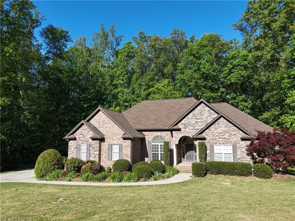 5338 Mckinney Court, Walkertown, NC 27051