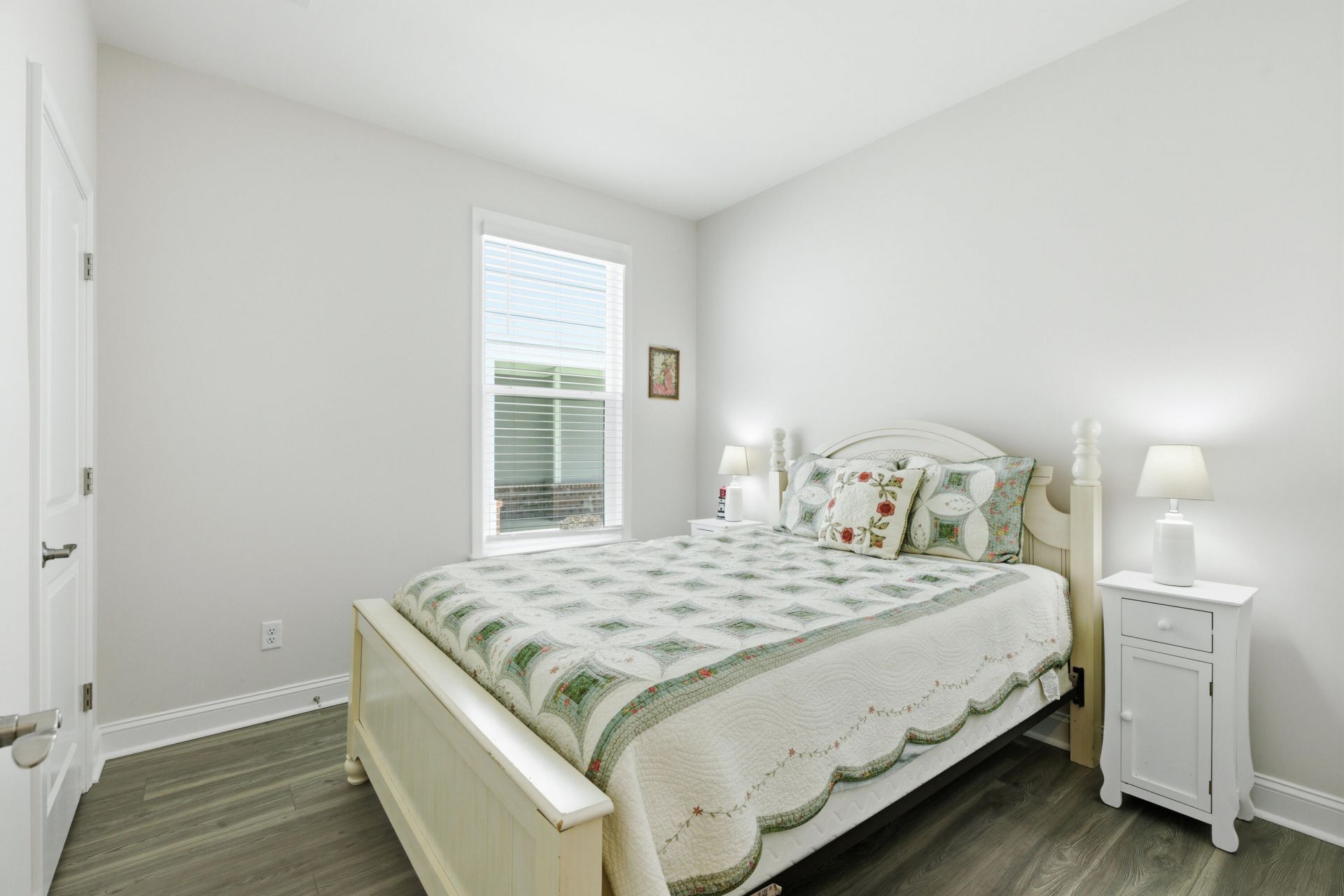 357 Dahlia Row Drive Photo 11