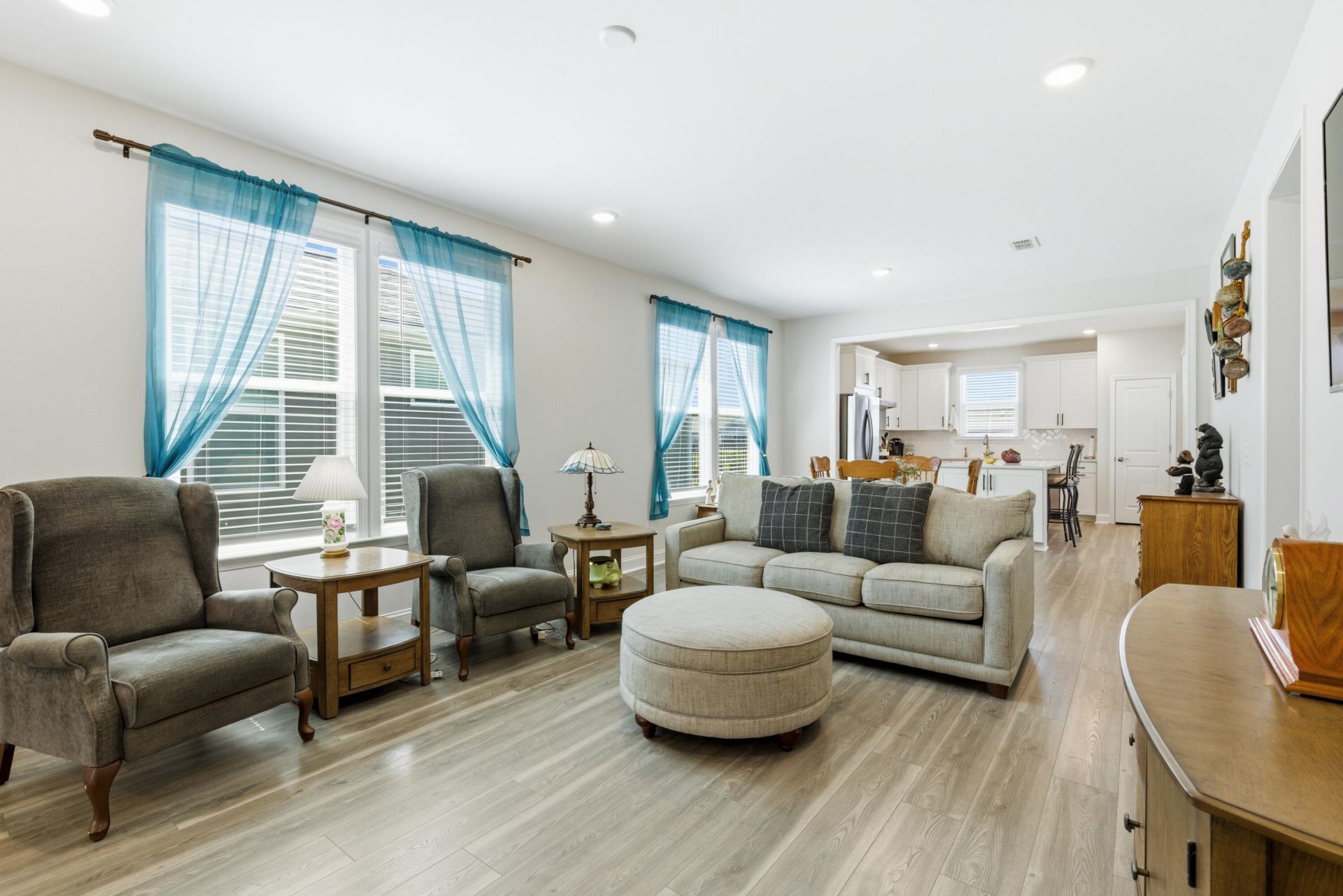 357 Dahlia Row Drive Photo 12