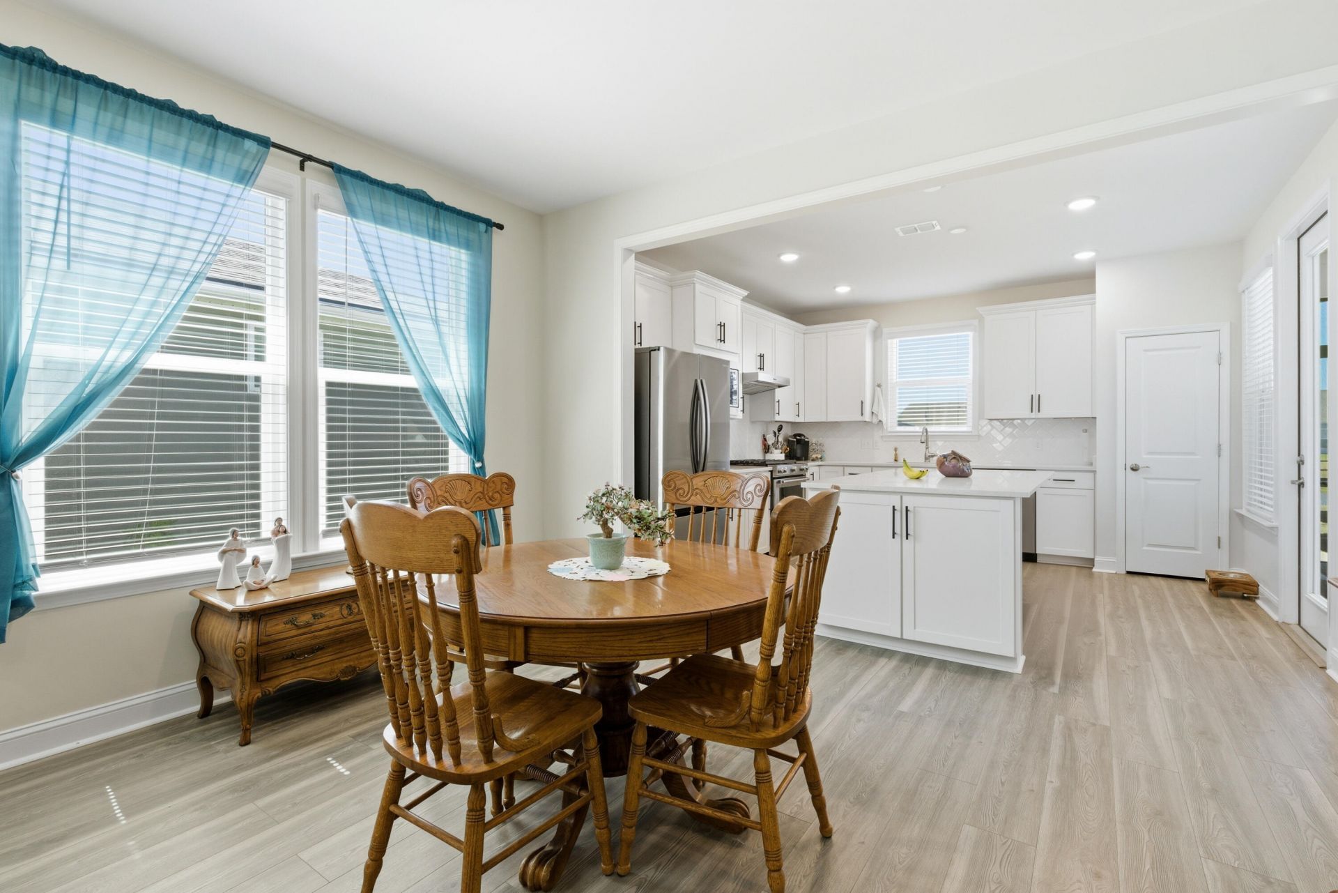 357 Dahlia Row Drive Photo 13