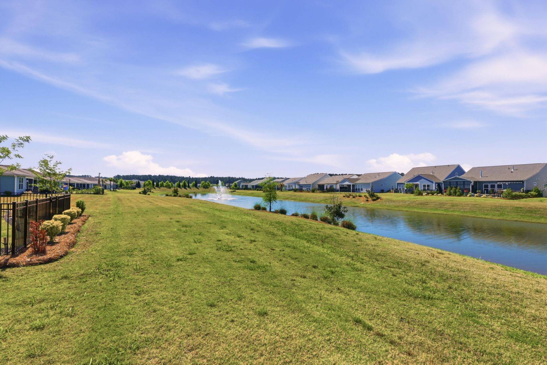 357 Dahlia Row Drive Photo 24