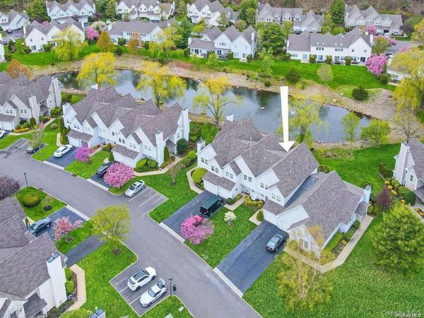 297 Erik Drive , East Setauket, NY 11733