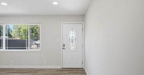 341 2nd, Livingston, CA 95334 Photo