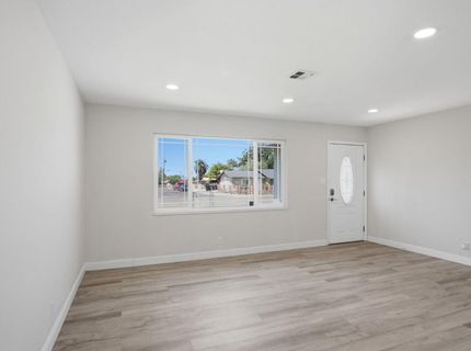 341 2nd, Livingston, CA 95334 Photo