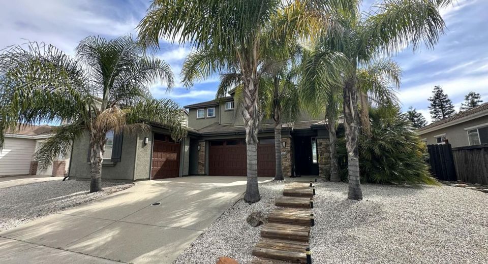 9818 Black Swan Dr, Elk Grove, CA 95624 Photo