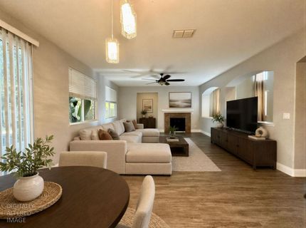 9818 Black Swan Dr, Elk Grove, CA 95624 Photo